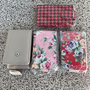 LIPSTICK/LIPGLOSS TUBE CASE WITH MIRROR AND BUTTON CLASP. BRAND NEW!